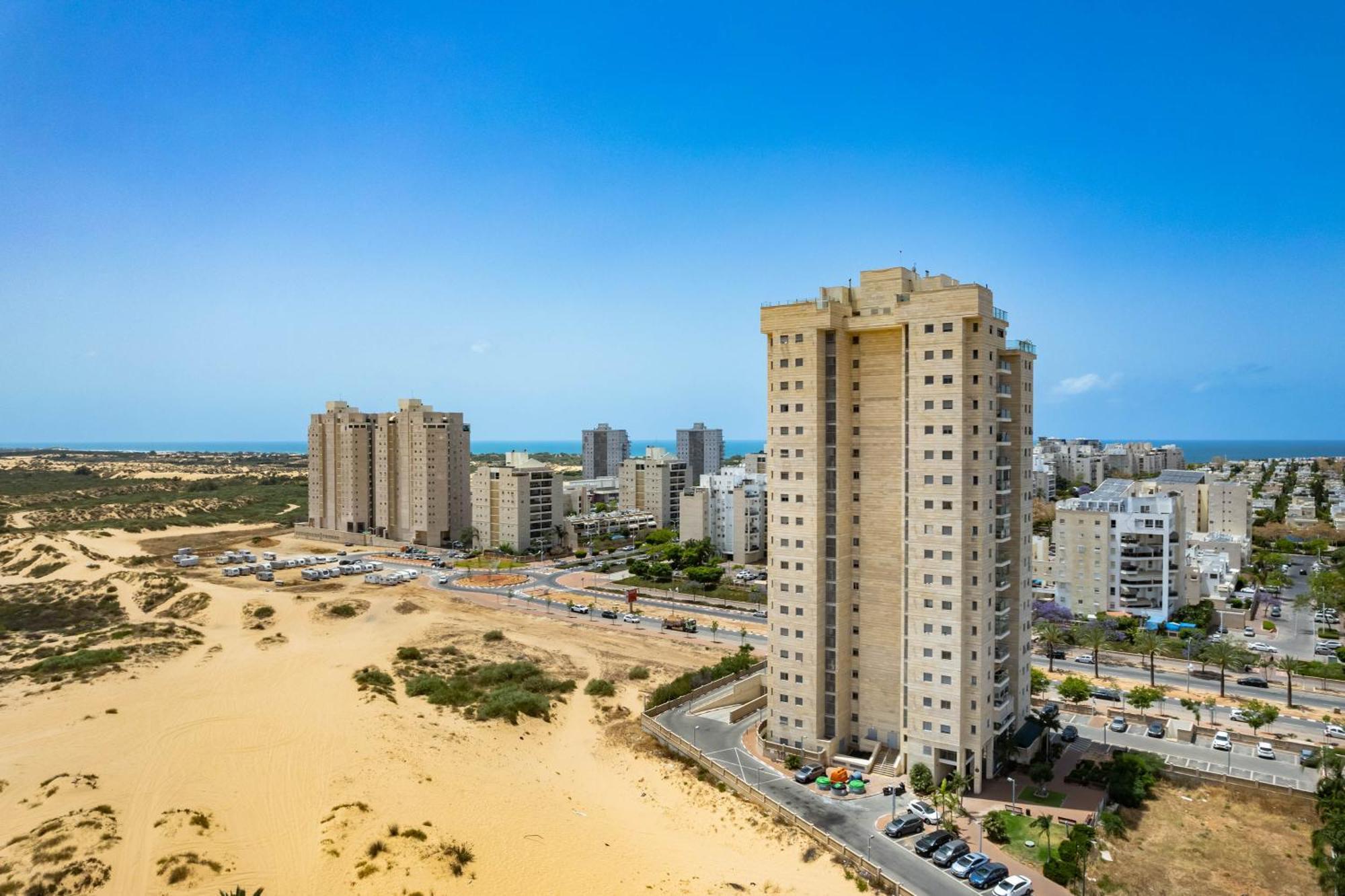 شقة Ocean View Oasis With Balcony For Families أشدود المظهر الخارجي الصورة